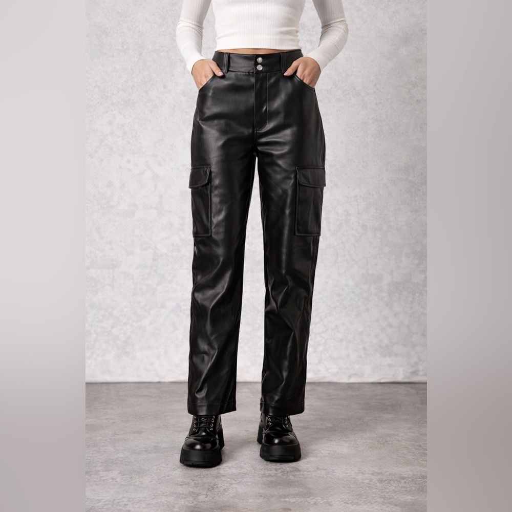 7 For All Mankind Faux Leather Cargo Pants Black High Rise Utility NWT Large